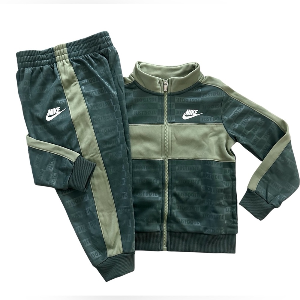 Nike Green Full Zip Sweatshirt & Jogger Pants Set Boys Size 4T